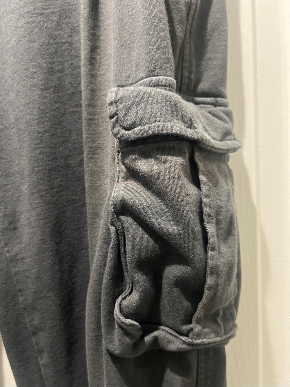 James Perse Charcoal Cargo Jogger Pants - Picture 7 of 13